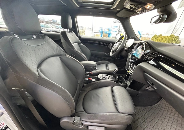 MINI Cooper cena 139000 przebieg: 3400, rok produkcji 2022 z Chociwel małe 79